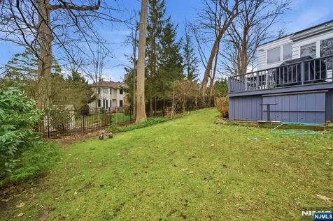 126 Sussex Road Tenafly NJ 07670