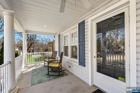 12 Chestnut Street Cresskill NJ 07626
