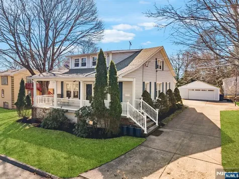 12 Chestnut Street Cresskill NJ 07626