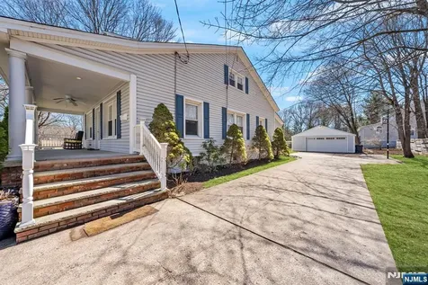 12 Chestnut Street Cresskill NJ 07626