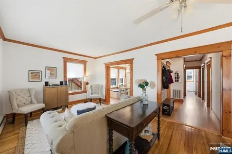 12 Chestnut Street Cresskill NJ 07626