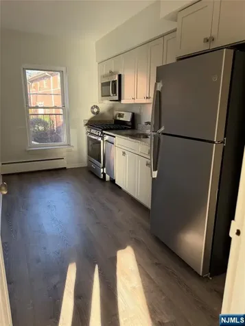 270 Oak Ridgewood NJ 07450