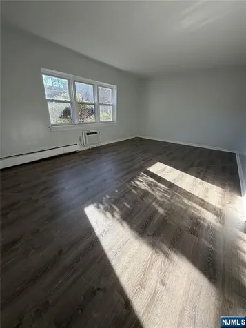 270 Oak Ridgewood NJ 07450