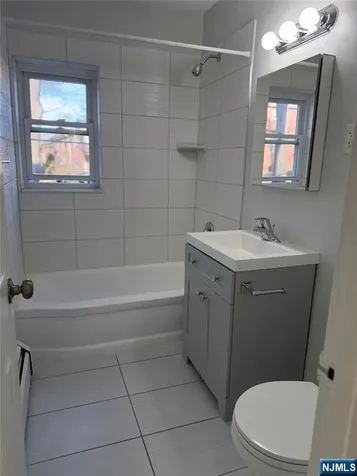 270 Oak Ridgewood NJ 07450
