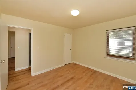 250 Oak Ridgewood NJ 07450