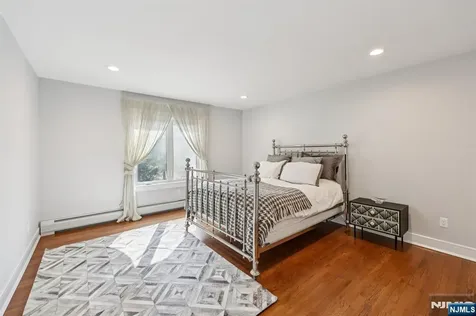 26 Bayberry Drive Saddle River NJ 07458