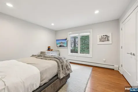 26 Bayberry Drive Saddle River NJ 07458