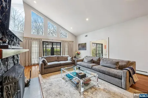 26 Bayberry Drive Saddle River NJ 07458