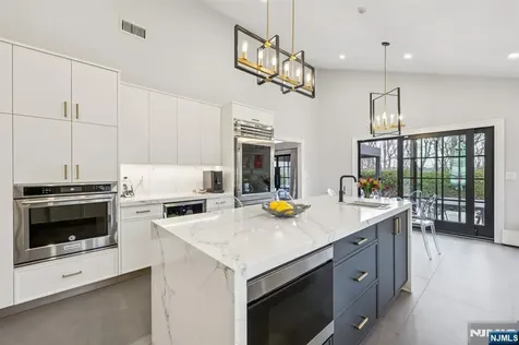 26 Bayberry Drive Saddle River NJ 07458