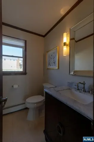 23 Carr Place Totowa NJ 07512
