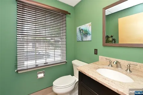 20 Harrison Waldwick NJ 07463