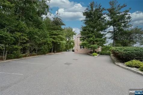 20 Harrison Waldwick NJ 07463