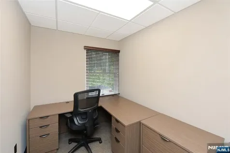 20 Harrison Waldwick NJ 07463