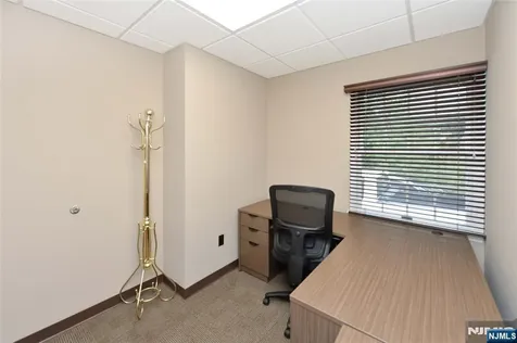 20 Harrison Waldwick NJ 07463