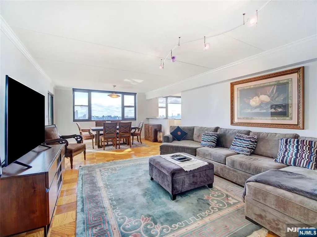 250 Gorge Road Cliffside Park NJ 07010