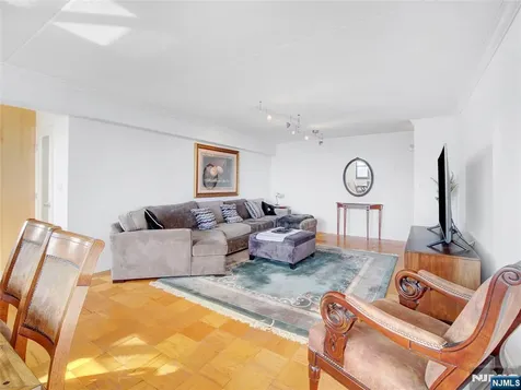 250 Gorge Road Cliffside Park NJ 07010