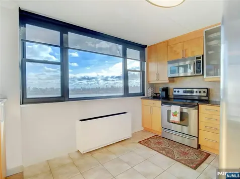 250 Gorge Road Cliffside Park NJ 07010