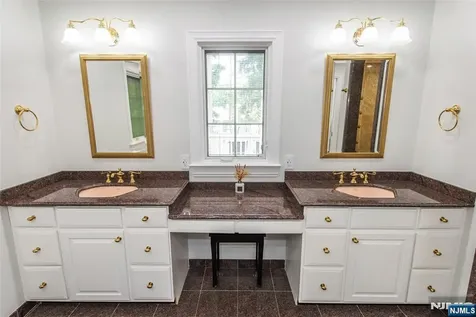 12 Ravine Road Verona NJ 07044