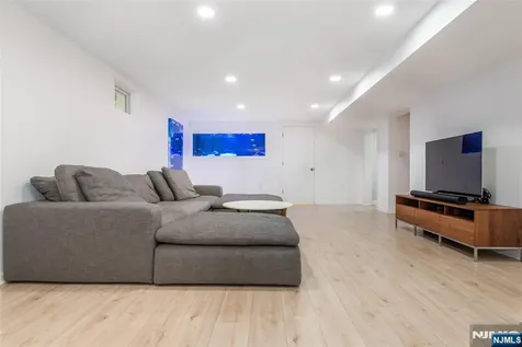12 Ravine Road Verona NJ 07044