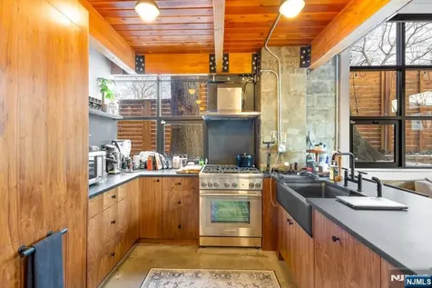 51 Greenwood Avenue Montclair NJ 07042