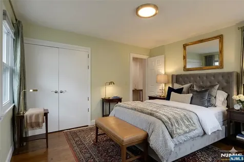 9 Sioux Avenue Oakland NJ 07436