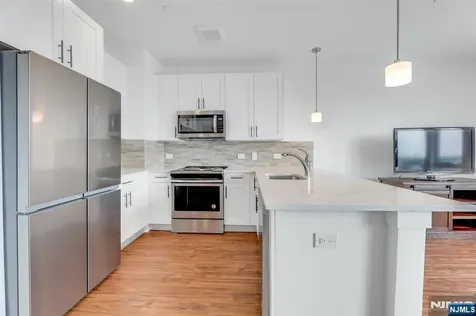 85 Ridge Road North Arlington NJ 07031