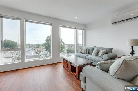85 Ridge Road North Arlington NJ 07031