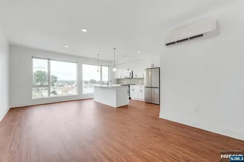 85 Ridge Road North Arlington NJ 07031
