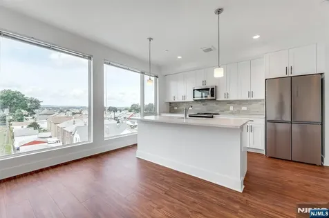85 Ridge Road North Arlington NJ 07031