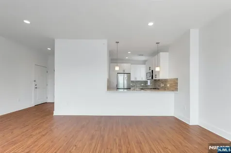 85 Ridge Road North Arlington NJ 07031