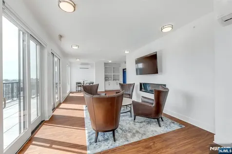 85 Ridge Road North Arlington NJ 07031