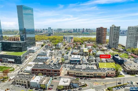 1642 Schlosser Fort Lee NJ 07024