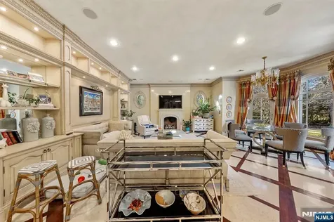 78 Roberts Road Englewood Cliffs NJ 07632
