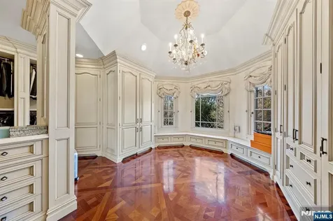 78 Roberts Road Englewood Cliffs NJ 07632