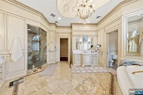 78 Roberts Road Englewood Cliffs NJ 07632