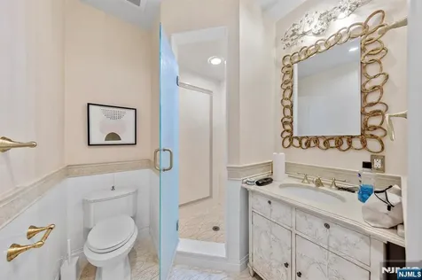 78 Roberts Road Englewood Cliffs NJ 07632