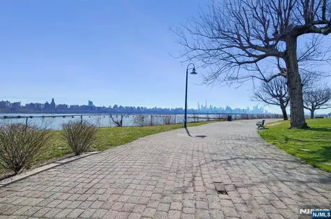 249 The Promenade Edgewater NJ 07020