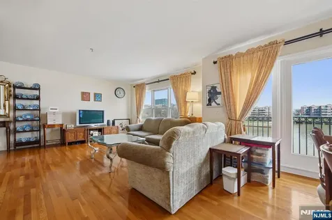 249 The Promenade Edgewater NJ 07020