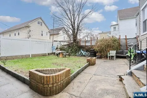 941 25th Street Paterson NJ 07513
