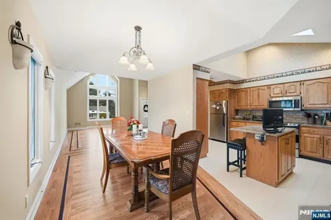 164 Leach Avenue Park Ridge NJ 07656