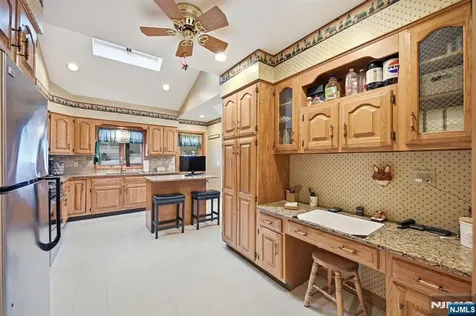 164 Leach Avenue Park Ridge NJ 07656