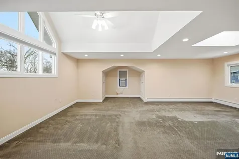 164 Leach Avenue Park Ridge NJ 07656