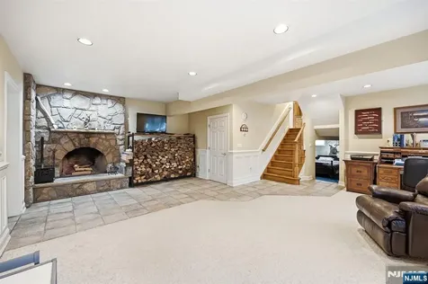 164 Leach Avenue Park Ridge NJ 07656