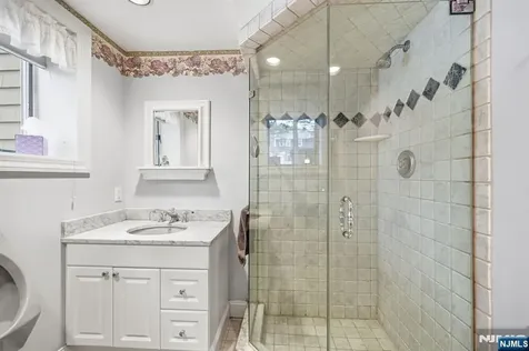 164 Leach Avenue Park Ridge NJ 07656