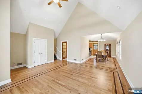 164 Leach Avenue Park Ridge NJ 07656