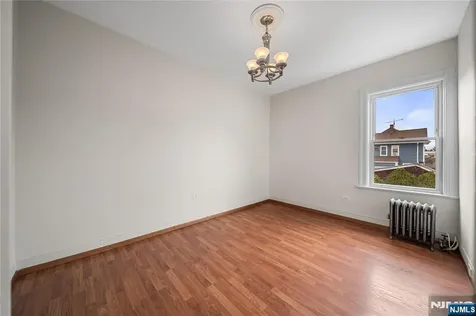 30 E 2nd Street Clifton NJ 07011
