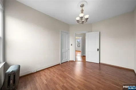 30 E 2nd Street Clifton NJ 07011