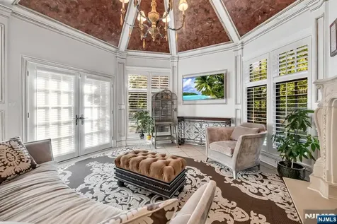46 Partridge Hill Upper Saddle River NJ 07458