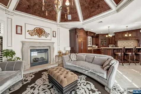 46 Partridge Hill Upper Saddle River NJ 07458