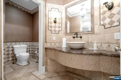 46 Partridge Hill Upper Saddle River NJ 07458